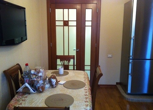 Фотография кухонной двери в дизайне интерьера. 